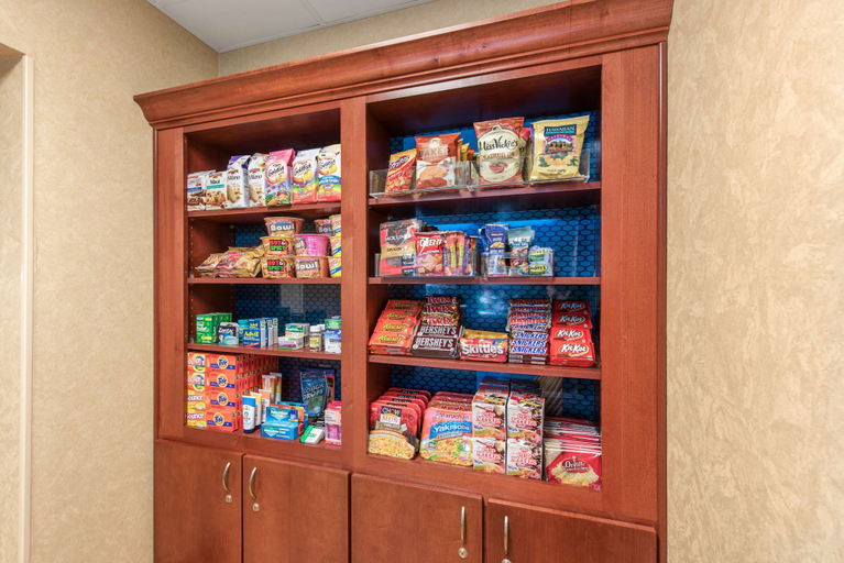 Food & Drinks 5, Hampton Inn & Suites Arcata, Humboldt