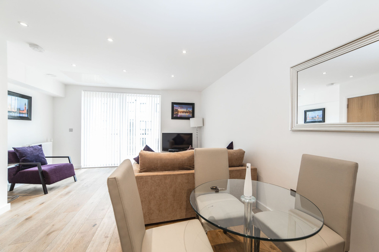 Others 4, StayInn Greenwich, London