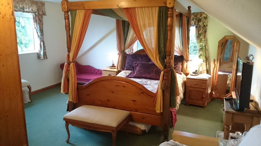 Bedroom 3, Shiralee Bed & Breakfast, Wiltshire