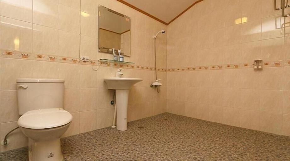Bathroom, Tsuen Feng, Taitung