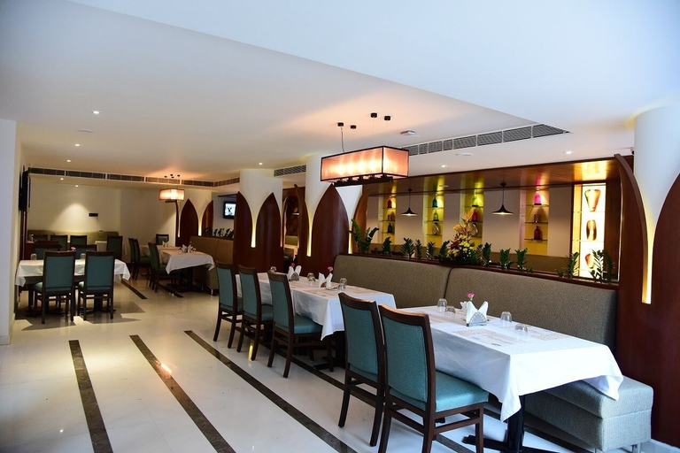 Food & Drinks 5, The Royal Comfort, Bangalore