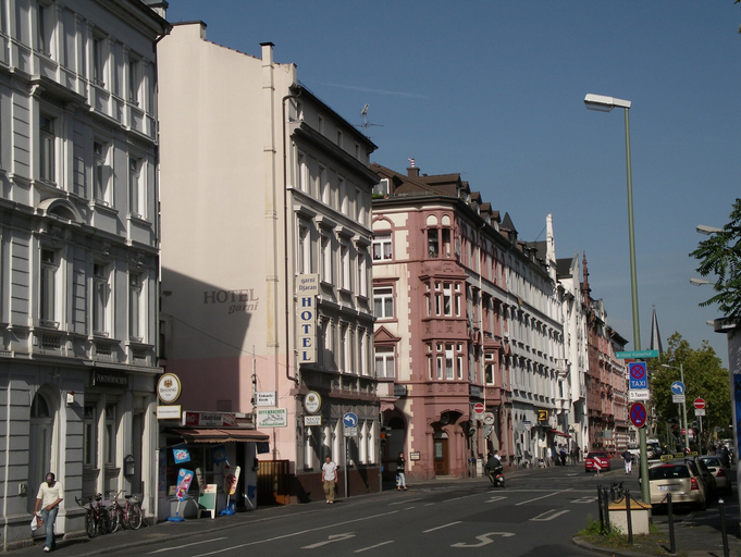 Others 5, Hotel garni Djaran, Offenbach am Main