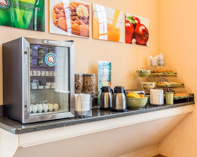 Food & Drinks 5, Quality Inn Bennettsville, Marlboro