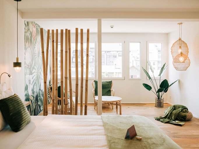 Bedroom 2, Hotel Krone, Thun