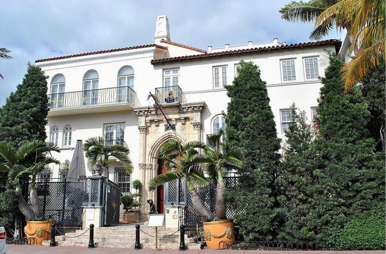 Exterior & Views 2, BEST DEAL! 2BR Modern Beachfront Ocean Drive WiFi, Miami-Dade