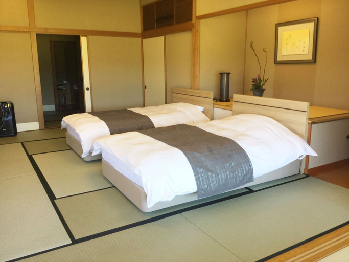 Bedroom 2, Shiratama no yu KAHOU, Shibata