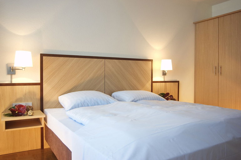Bedroom 2, Residenz am Dom Boardinghouse Apartments, Köln