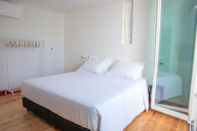 Bedroom 3, Casa René, Lisbon's Hidden Gem, Almada