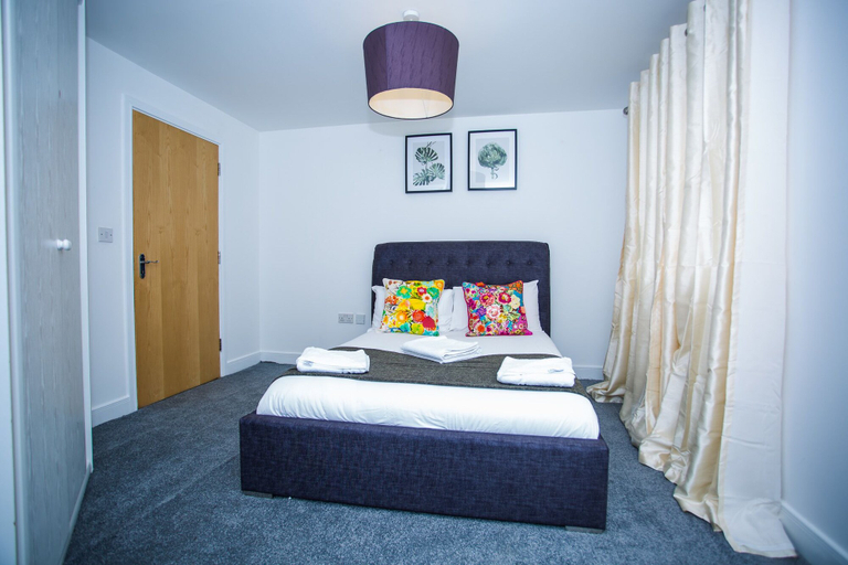 Bedroom 3, Superior 2 bedroom Apartments, London