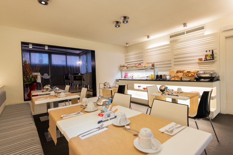 Food & Drinks 5, Atenea Rekord Suites Barcelona, Barcelona