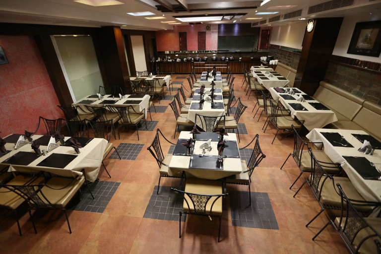 Food & Drinks 4, Silver Cloud Hotel & Banquets Ahmedabad, Ahmadabad