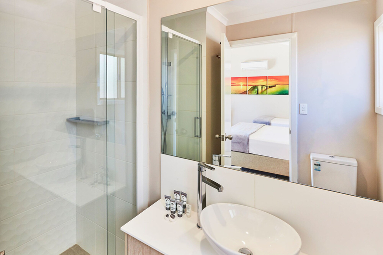 Bathroom 4, RAC Monkey Mia Dolphin Resort, Shark Bay