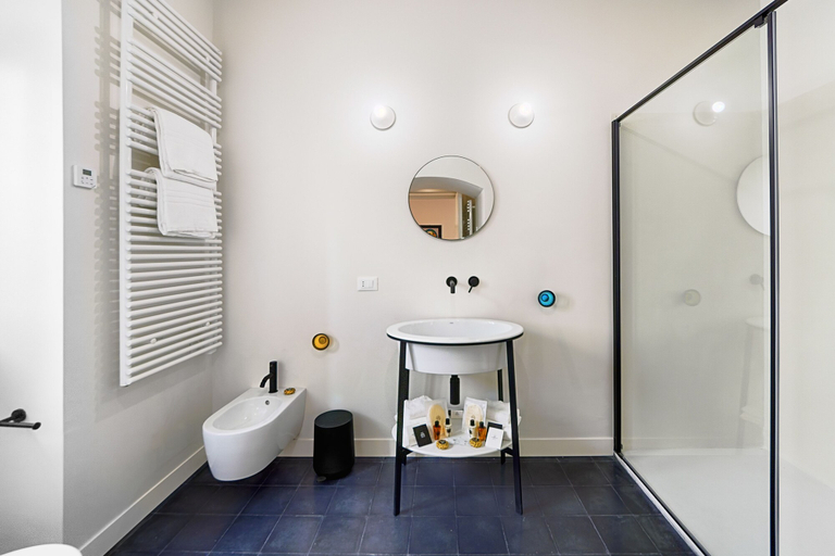Bathroom 5, a.d. 1768 Boutique Hotel, Ragusa