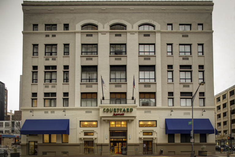Exterior & Views 2, Courtyard by Marriott Columbus Downtown, Franklin
