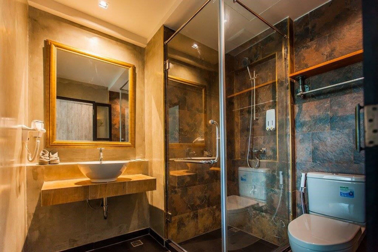Bathroom 4, Loftmania Boutique Hotel, Muang Chumphon