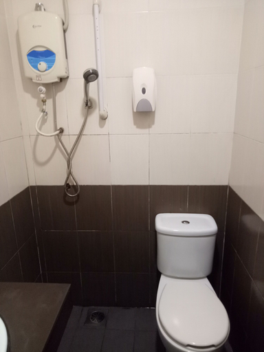 Bathroom 3, Sai Villa Hotel, Seremban