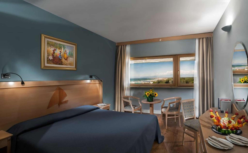Bedroom 3, Grand Hotel Continental, Pisa