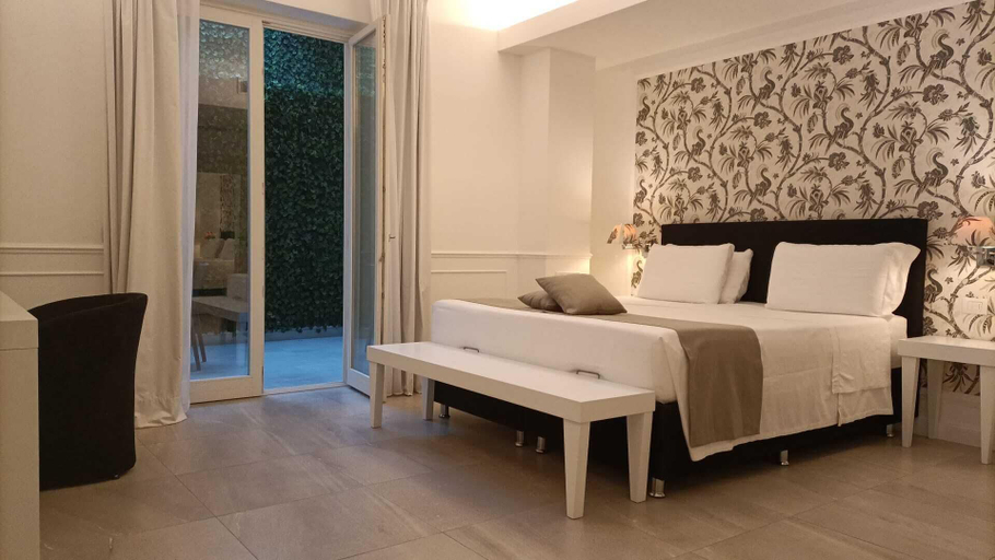 Bedroom 3, Bianco Riccio Suite Hotel, Brindisi