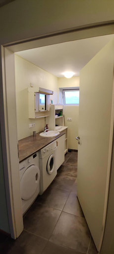 Bathroom 3, Bakland ad Lagafelli, Austur-Landeyjahreppur