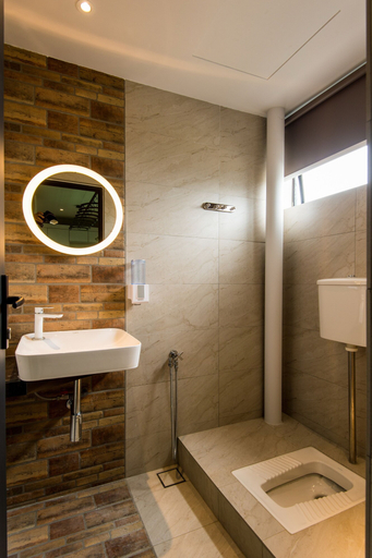 Bathroom 3, Finess Basic Hotel, Malacca City