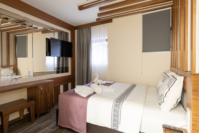 Bedroom 4, Hotel Di Poesia, Beyoğlu