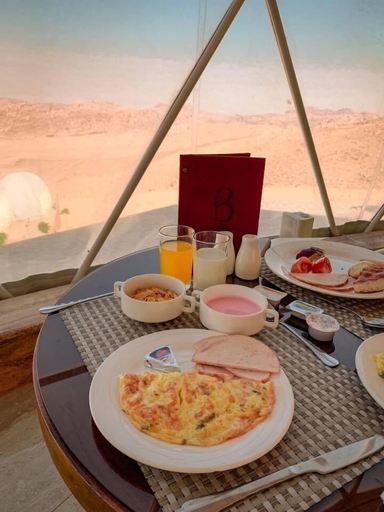 Food & Drinks 5, Petra Bubble Luxotel, Wadi Musa