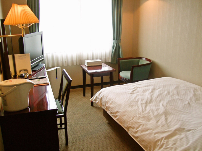 Bedroom 2, Tsuyama Kakuzan Hotel, Tsuyama