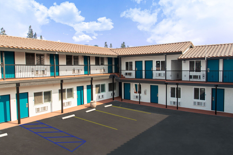 Exterior & Views 2, MAGNOLIA TREE HOTEL IN ANAHEIM, Orange