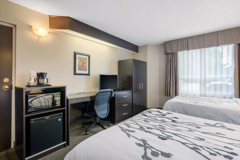 Bedroom 2, Sleep Inn Sault Ste. Marie, Algoma