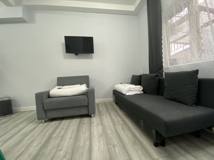 Others 5, Comfort Cosy Stay, London