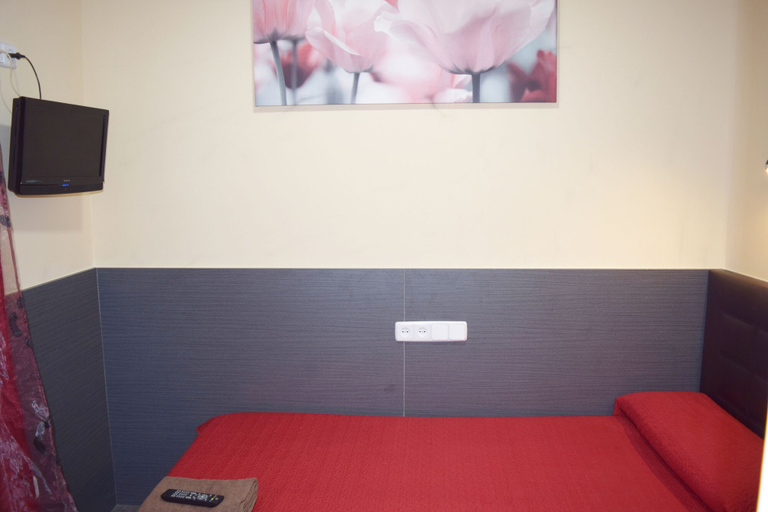 Bedroom 4, Hostal Numancia, Madrid
