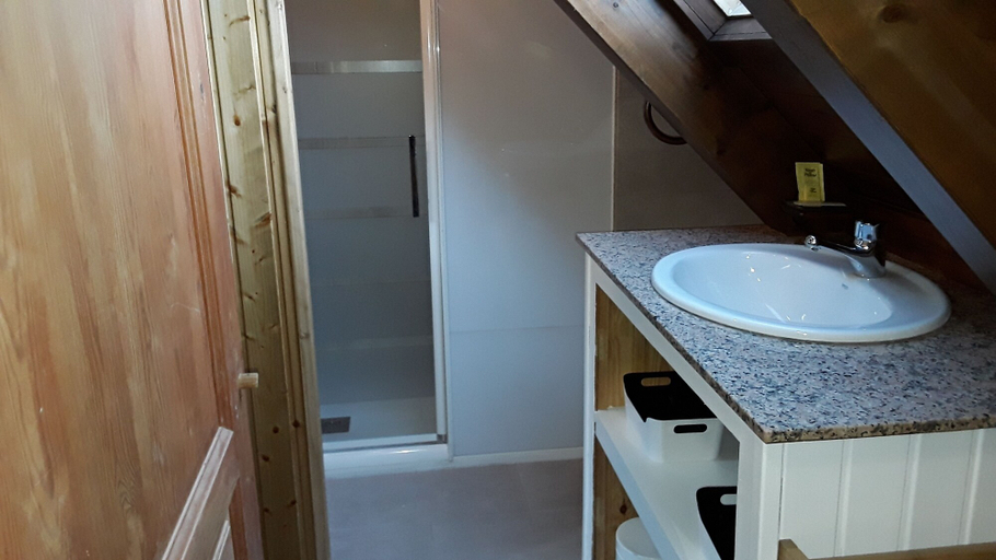 Bathroom 4, Hotelet de Betlan, Lleida