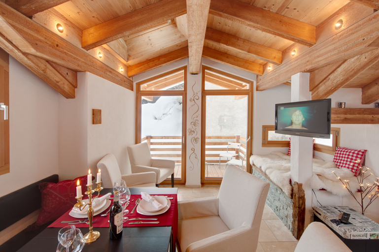 Others 5, Chalet Alpoase, Visp