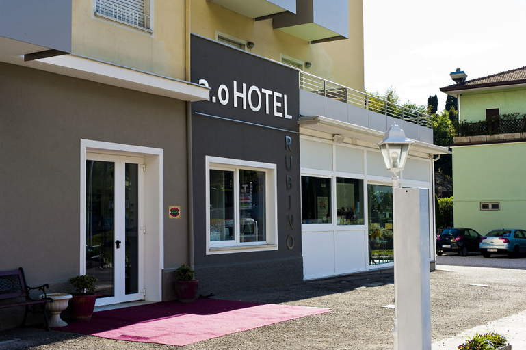 Exterior & Views 2, Hotel Rubino, Trento
