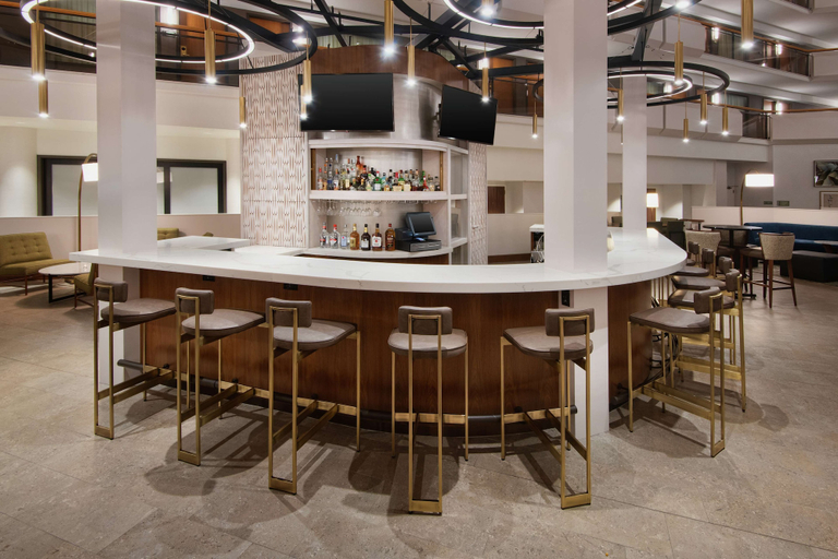 Food & Drinks 5, Embassy Suites by Hilton Tysons Corner, Fairfax