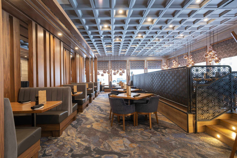 Food & Drinks 5, Sandman Signature Sherwood Park Hotel, Division No. 11