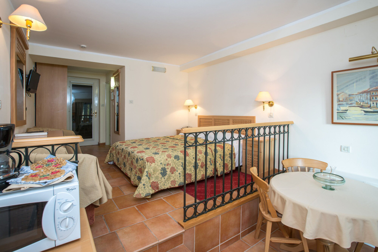 Bedroom 3, Apartments Bellevue Plava Laguna, Poreč
