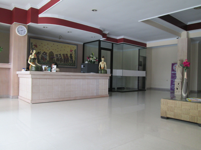 Public Area 17