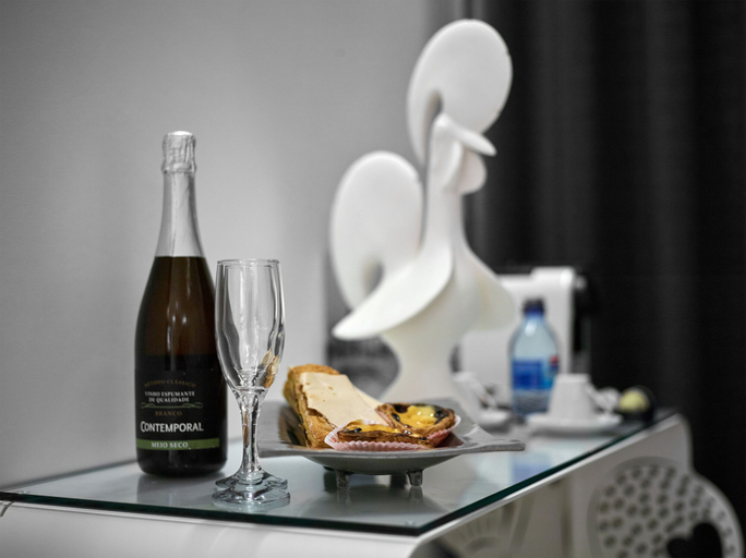 Food & Drinks 5, Solar Antigo Porto Aeroporto, Maia