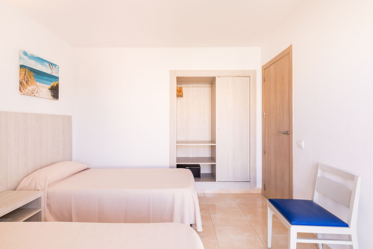 Bedroom 2, Apartamentos Avenida - MC Apartamentos Ibiza, Baleares