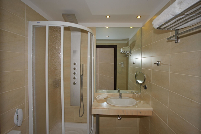 Bathroom 5, Olympic Palladium, Crete