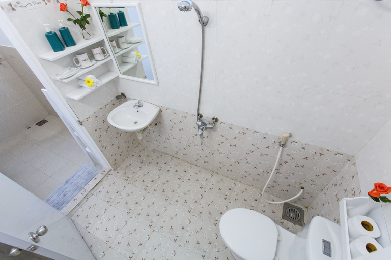 Bathroom 2, Retreat Home Hoian, Da Nang