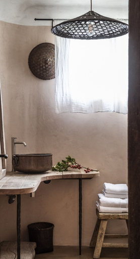 Bathroom 4, Au Bout du Verger, Essonne