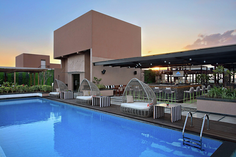 Sport & Beauty 2, DoubleTree Suites by Hilton Bengaluru Outer Ring Road, Bangalore