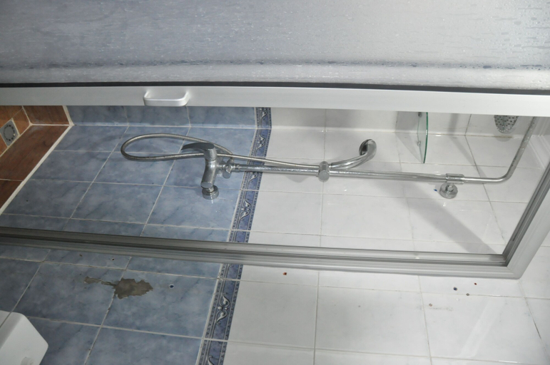 Bathroom 5, Zitouna Appartment, Casablanca