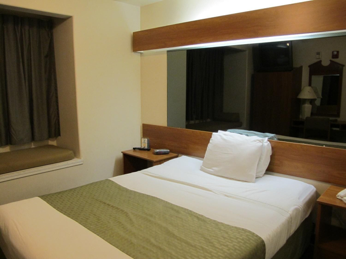 Bedroom 3, Microtel Inn & Suites by Wyndham Eagle River/Anchorage Area, Anchorage