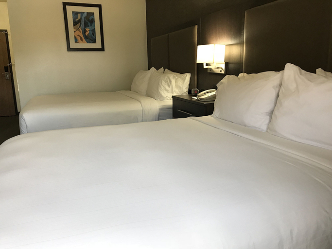 Bedroom 3, Holiday Inn Express & Suites Barstow - Route 66 by IHG, San Bernardino