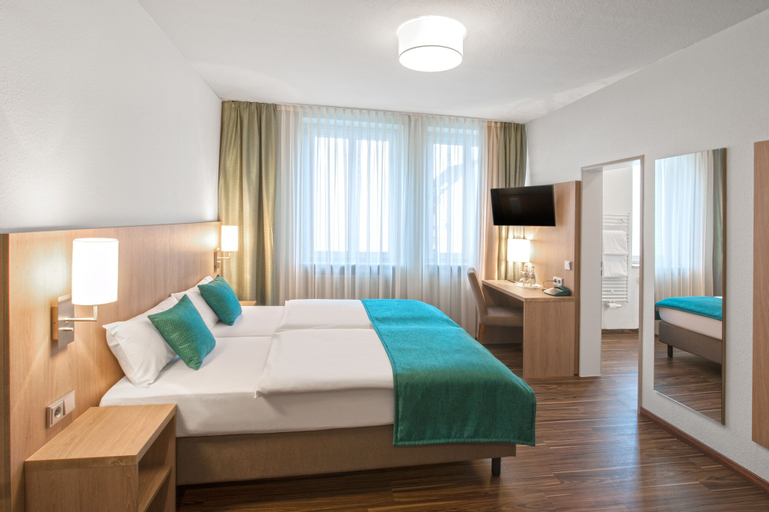 Bedroom 3, Hotel Concordia, Euskirchen