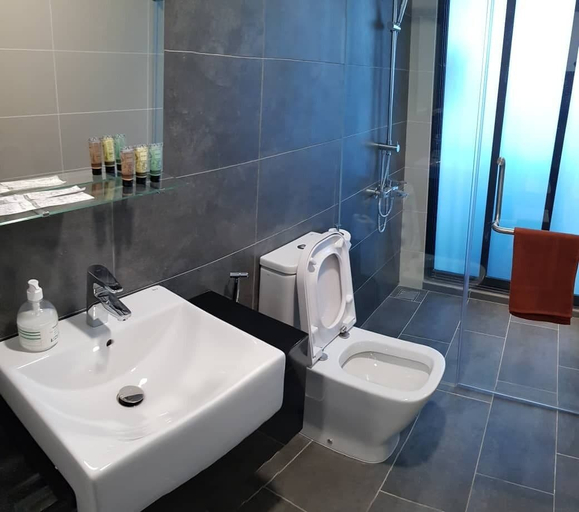 Bathroom, Almas Suites By Iconic Bliss, Johor Bahru