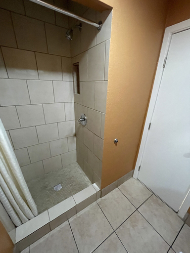Bathroom 3, New Corral Motel, San Bernardino